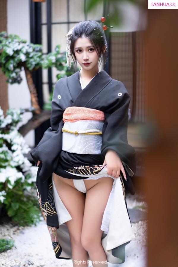 laura阿姣  [XiuRen]高清写真图 2022.11.30 No.5932 laura阿姣 和服美腿第19张图片